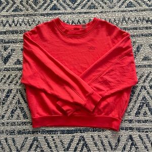 Levi’s Baggy Crewneck in Rose Red❤️🔥